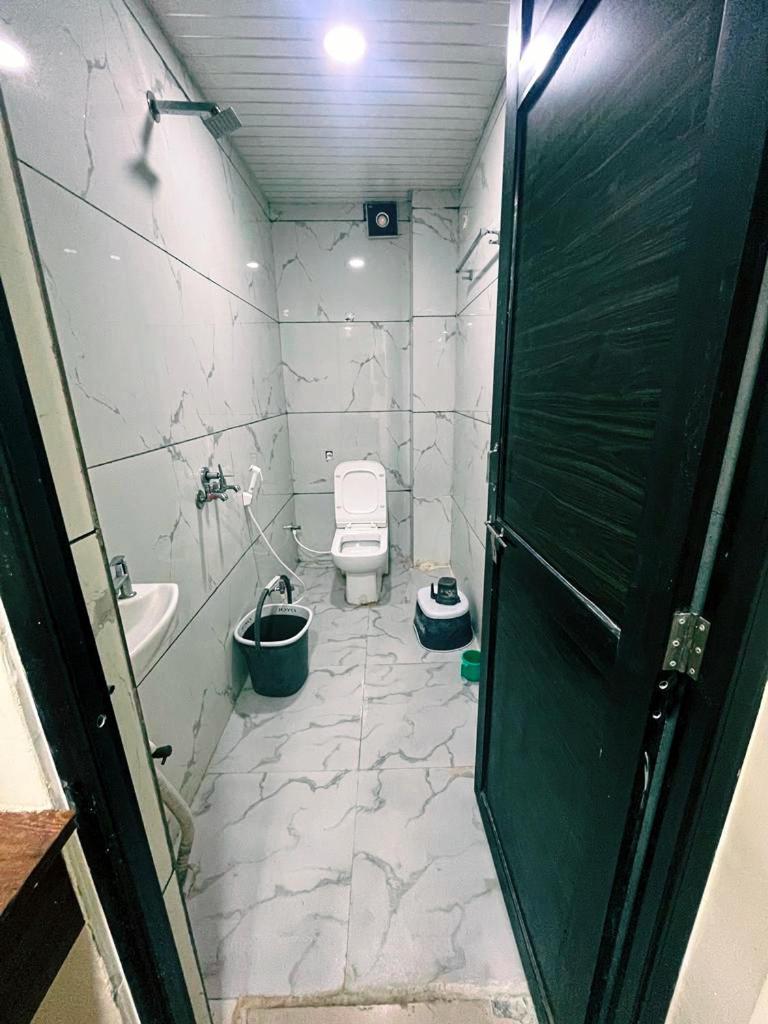 Green Leaf Hotel Ujjain Exterior photo